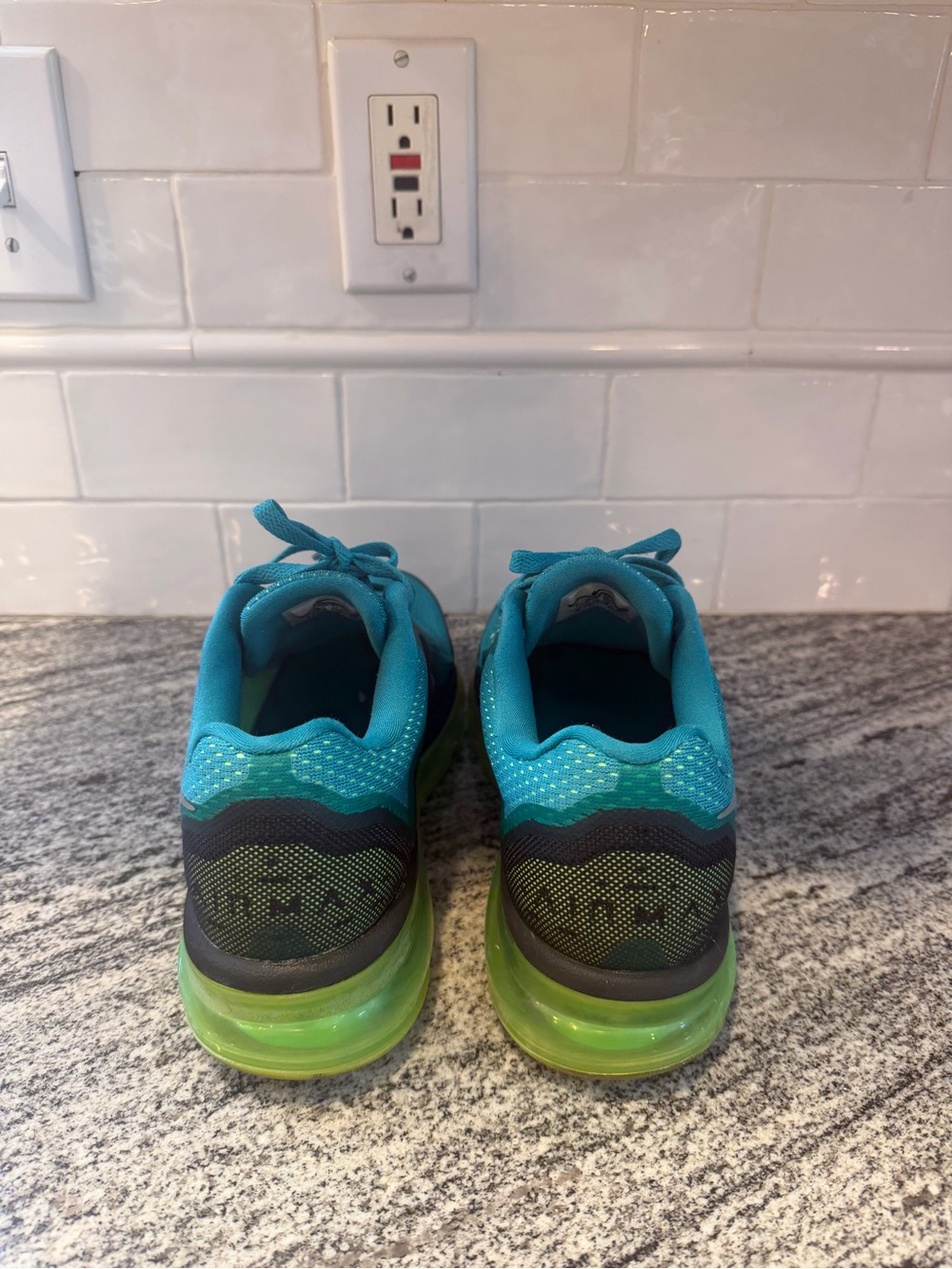 Women’s Nike Air Max Teal Flash Lime 621078-302 Size 9 - Picture 4 of 10